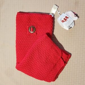 Simply Noelle many ways to wear scarf.